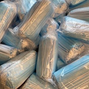 BRAND NEW MASK 😷 UNOPENED